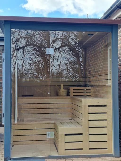Large Coastal Cottage, Private Indoor Pool, Hut Tub, Sauna And Steam Pod Weymouth Exterior foto