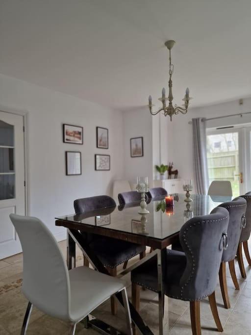Large Coastal Cottage, Private Indoor Pool, Hut Tub, Sauna And Steam Pod Weymouth Exterior foto